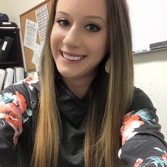 Meet your Posher, Kathleen - Picture 3 of 6